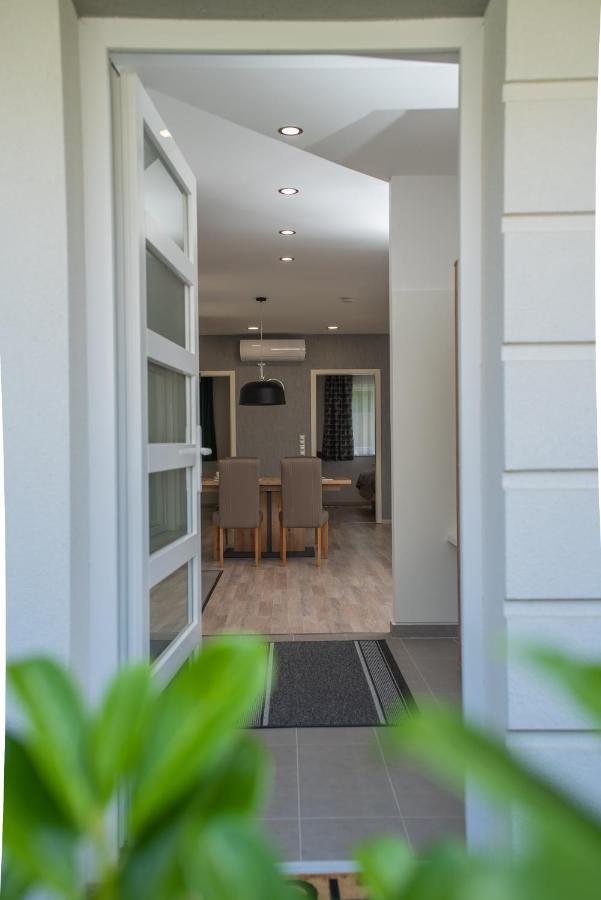 Twins Apartman Hévíz Exteriér fotografie