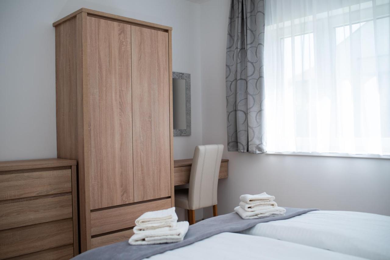 Twins Apartman Hévíz Exteriér fotografie